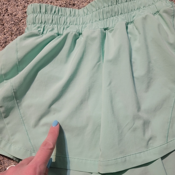 Lululemon Track That Shorts Womens - Picture 6 of 8